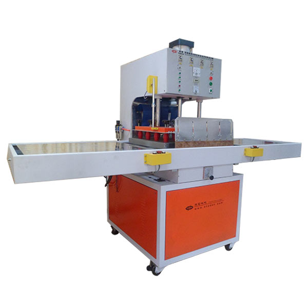 自動(dòng)推臺(tái)PVC膠盒壓痕模切機(jī) 自動(dòng)推臺(tái)PVC膠盒壓痕模切機(jī)