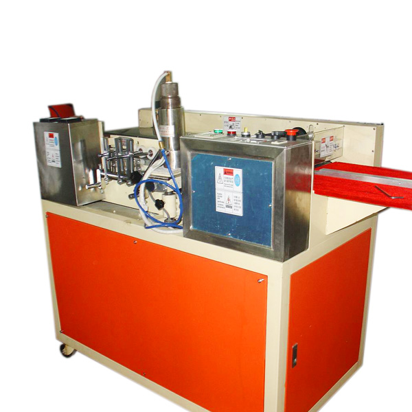 PUR半自動膠盒糊盒機(jī) PUR半自動膠盒糊盒機(jī)