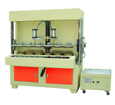 六頭圓筒卷邊機A-620 六頭圓筒卷邊機A-620