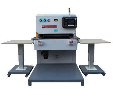 印刷PET包裝盒壓痕模切機(jī) 印刷PET包裝盒壓痕模切機(jī)